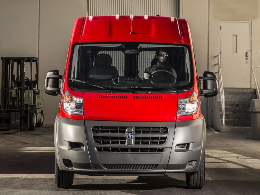  Dodge Ram ProMaster 2500 Cargo Van 2013 года  (фото 4 из 9)